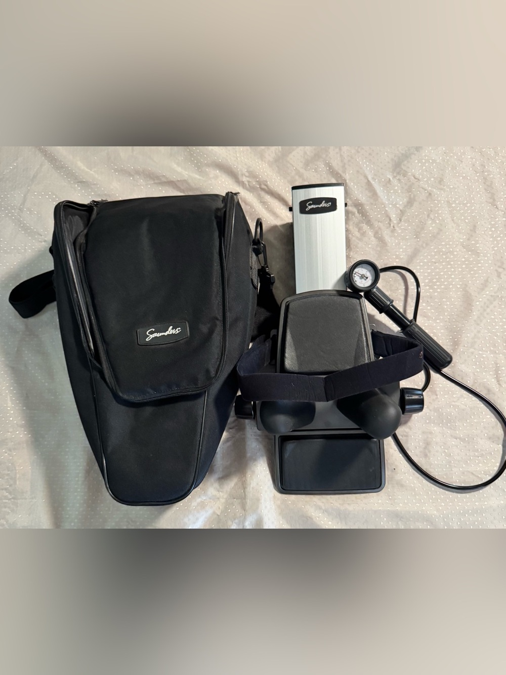 SAUNDERS CERVICAL TRACTION DEVICE WITH BLACK CARRYING CASE NECK Traction.